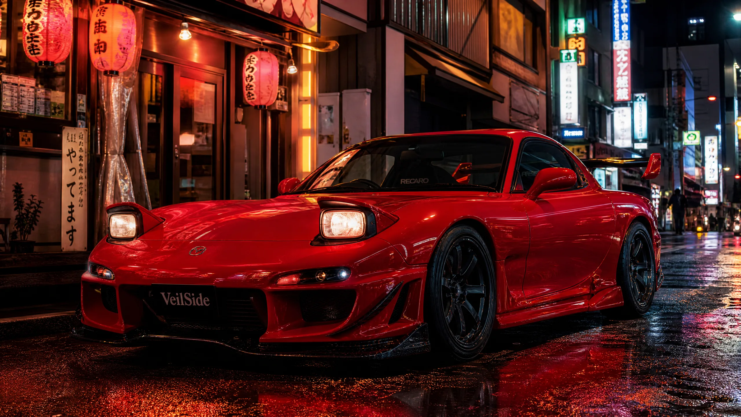 红色RX-7 F﻿D改装车东京雨夜街头